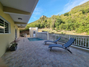 Picturesque 4 Bedroom 3 Bath Condo with Pool